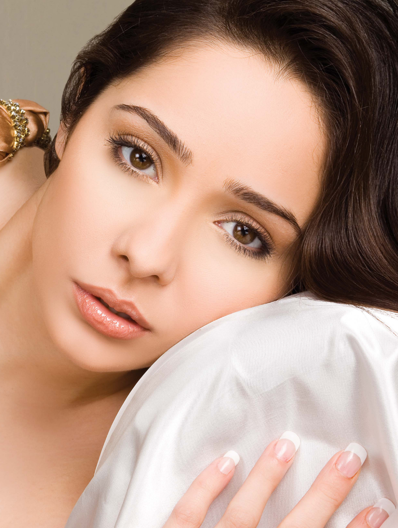 Juggan Kazim Luscious Cosmetics