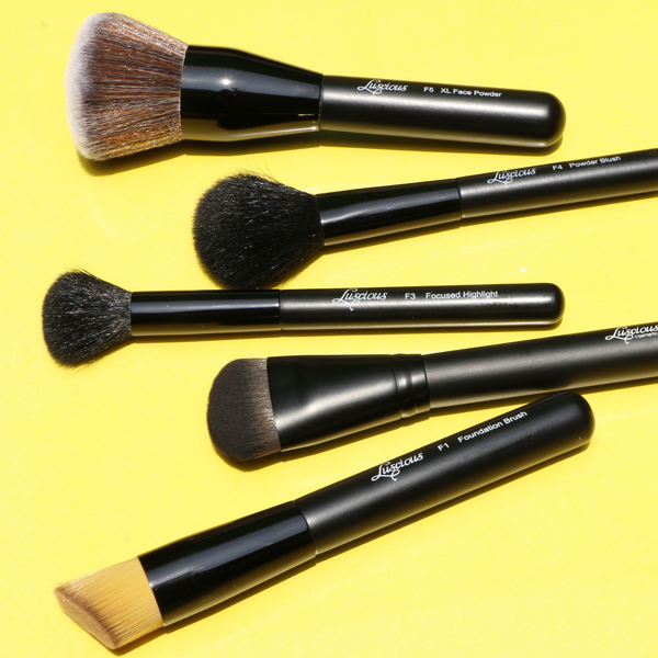 Your Top Guide For Makeup Brushes