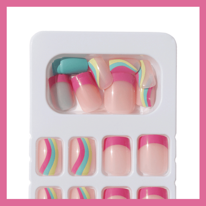 Luscious Cosmetics Kaleidoscopic Hour short press-on design shown in product tray.