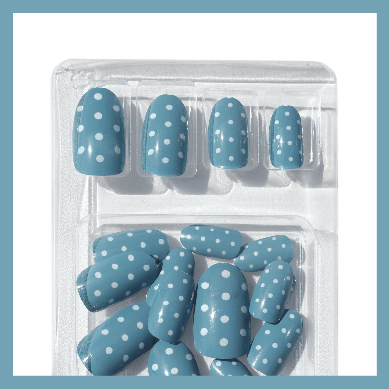 Luscious Cosmetics Teal Tea Party short press-on design shown in product tray.